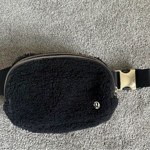 lululemon athletica Black Sherpa and gold Fanny pac